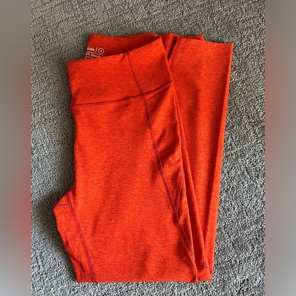 Outdoor Voices Warm-Up Legging 3/4” Orange - Picture 1 of 3